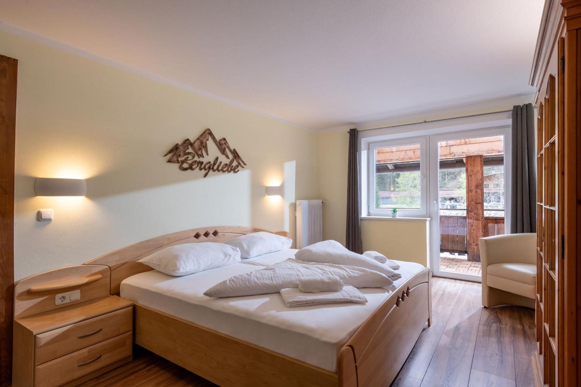 Alpenlodge, Ferienwohnung 14 Тирзее Екстериор снимка